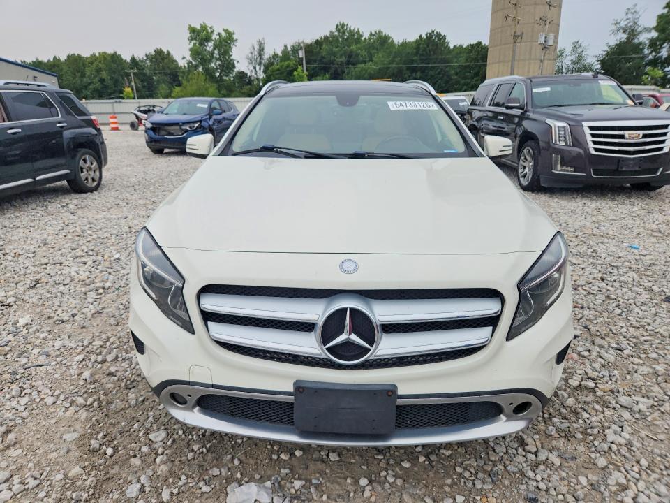 2015 MERCEDES-BENZ GLA 250 — Фото 5 из 12