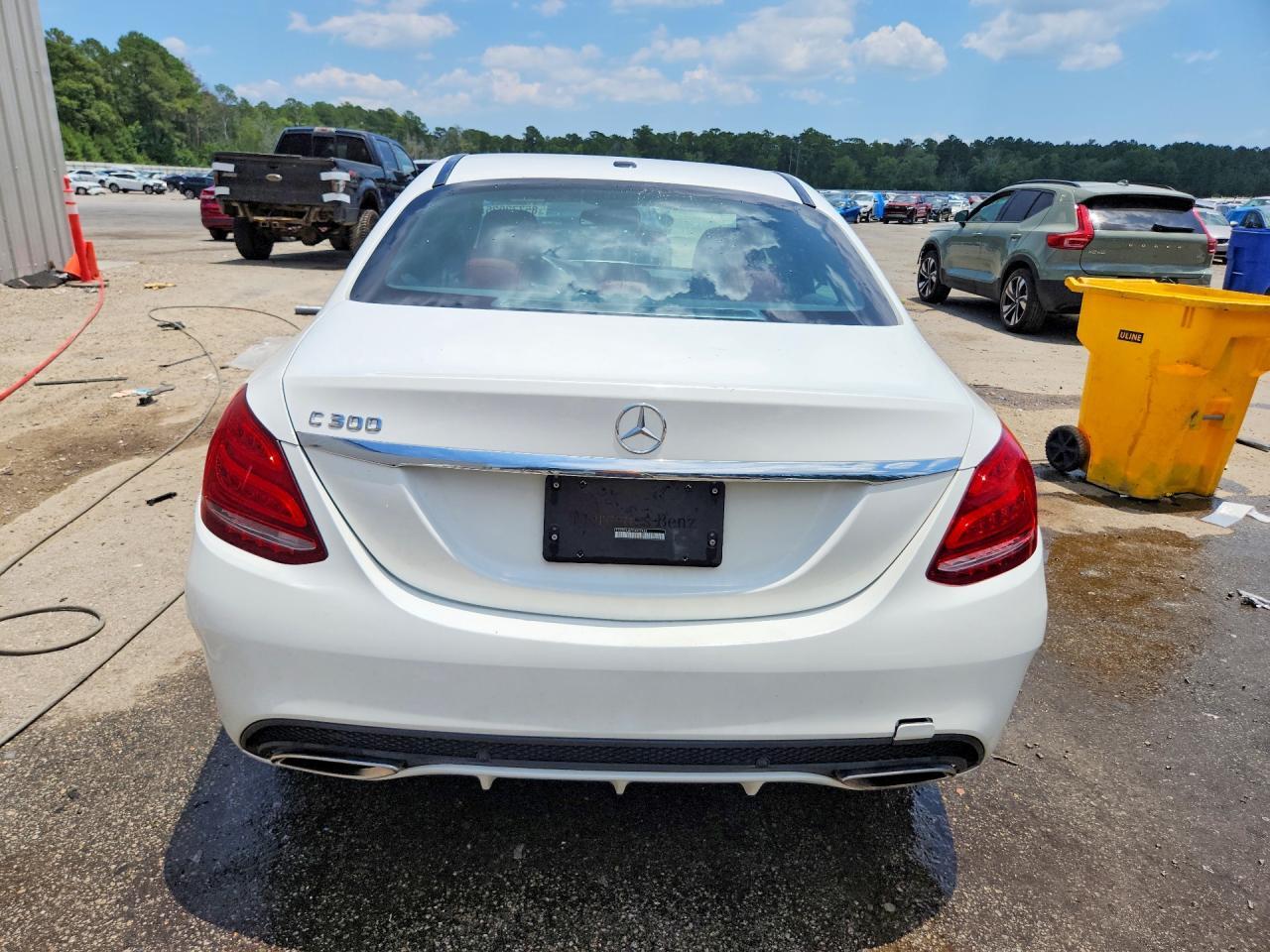 2015 MERCEDES-BENZ C 300 — Фото 12 из 16