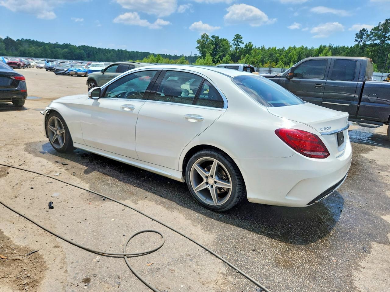 2015 MERCEDES-BENZ C 300 — Фото 4 из 16