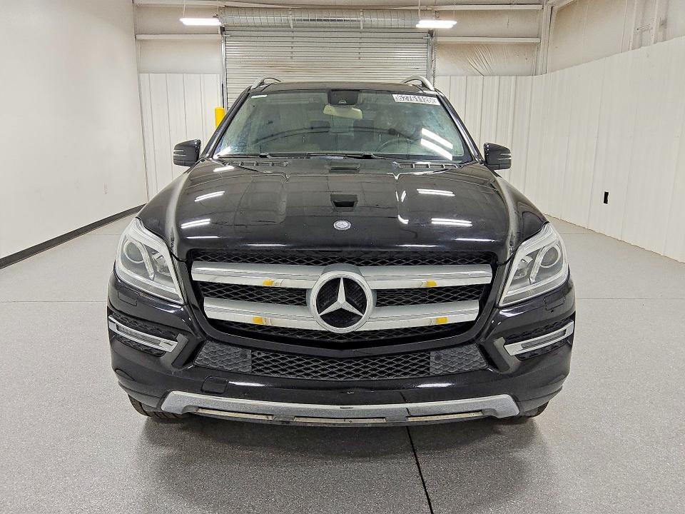 2015 MERCEDES-BENZ GL 450 4MATIC — Фото 5 из 13