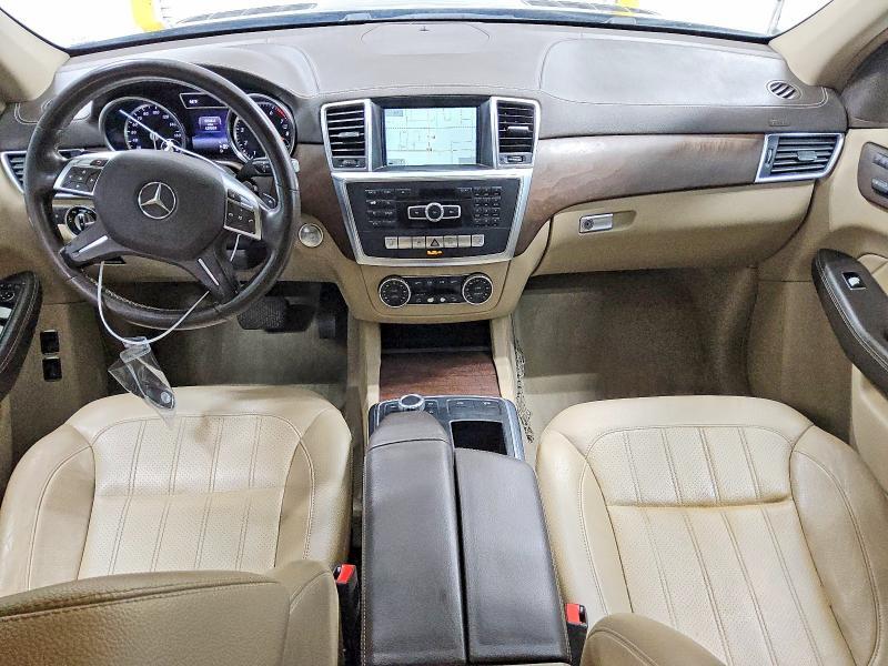 2015 MERCEDES-BENZ GL 450 4MATIC — Фото 8 из 13