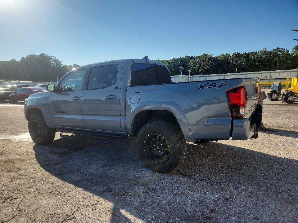 2020 TOYOTA TACOMA SR5 V6 — Фото 2 из 12