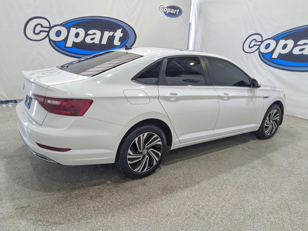 2020 VOLKSWAGEN JETTA SEL PREMIUM — Фото 3 из 12