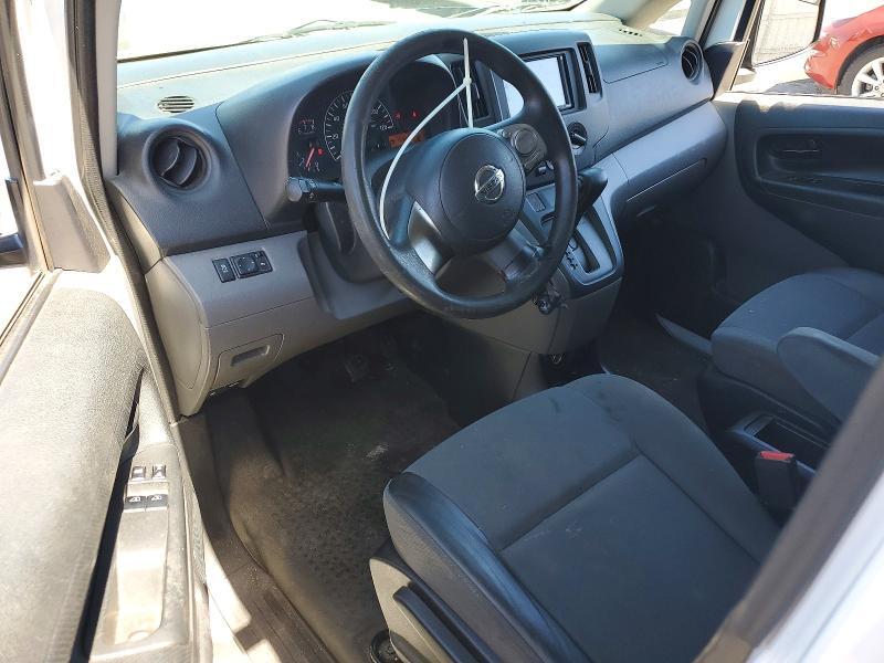 2015 NISSAN NV200 SV — Фото 8 из 13