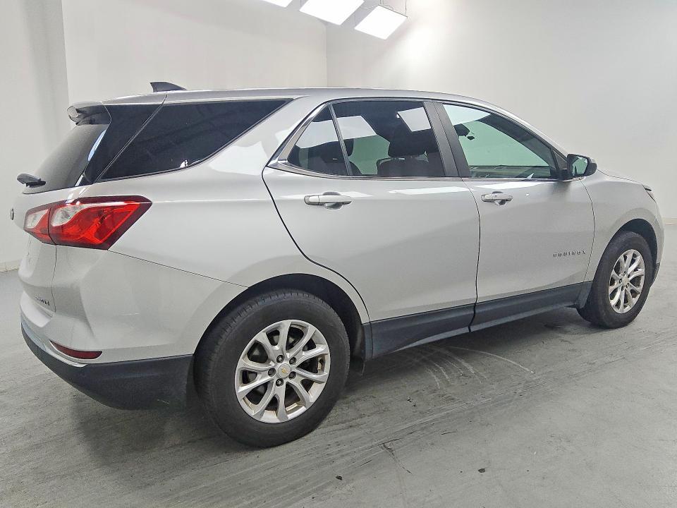 2021 CHEVROLET EQUINOX LT — Фото 3 из 14