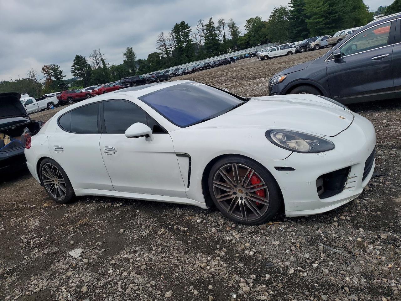 2015 PORSCHE PANAMERA GTS — Фото 4 из 12