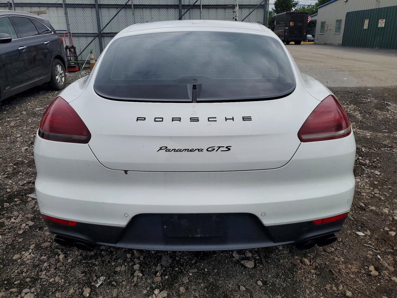 2015 PORSCHE PANAMERA GTS — Фото 6 из 12