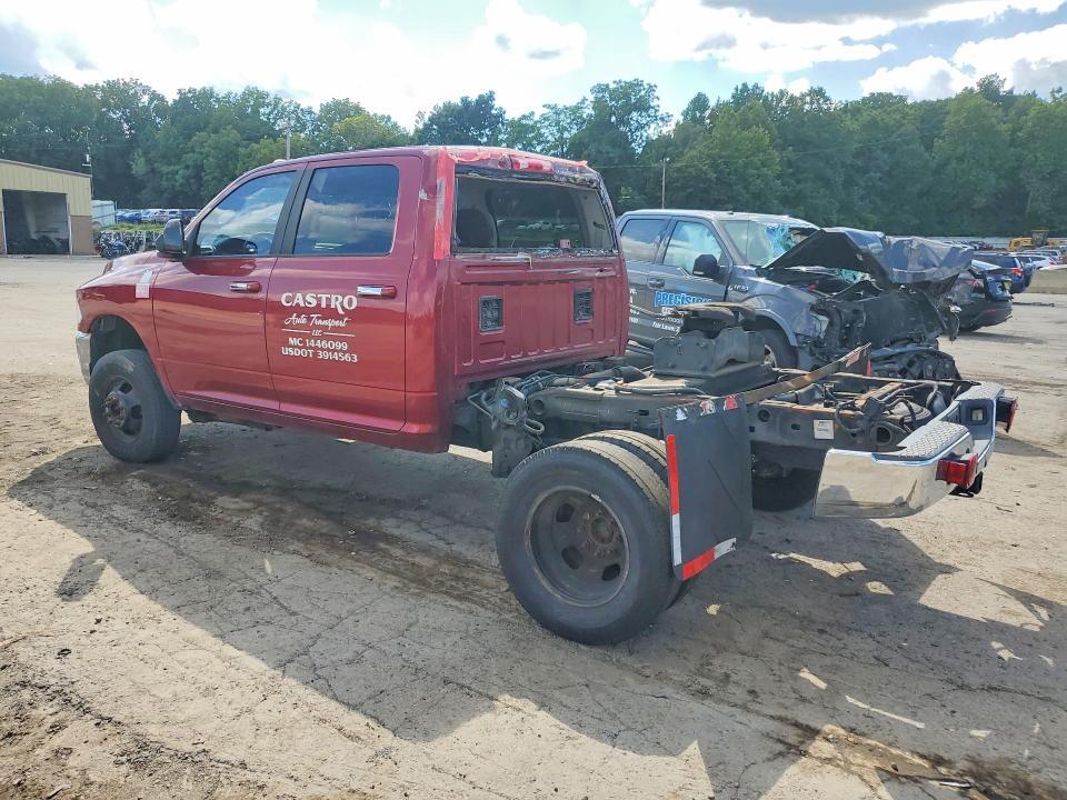 2015 RAM 2500 SLT — Фото 2 из 13