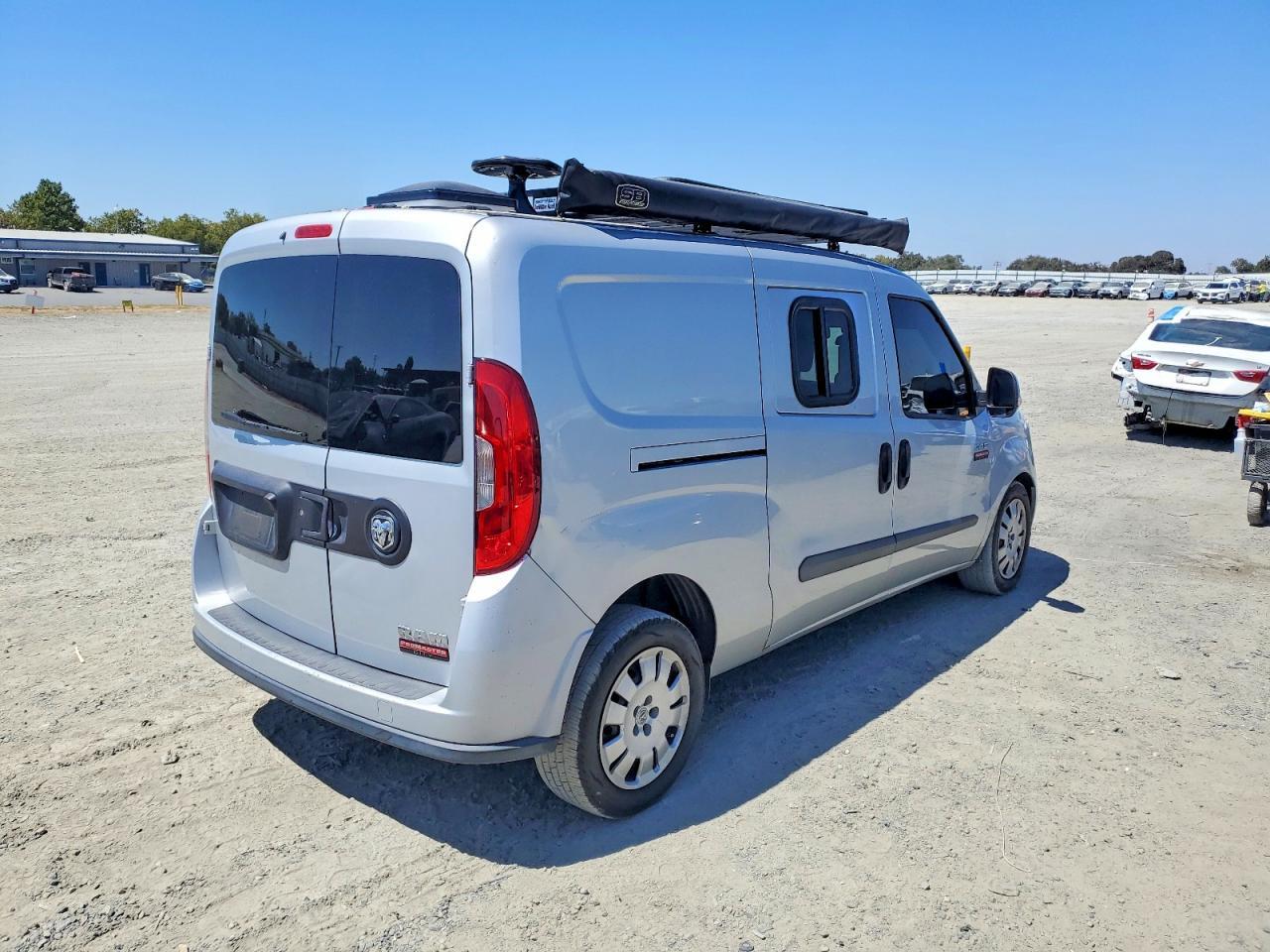 2015 RAM PROMASTER - CAMPER — Фото 4 из 10
