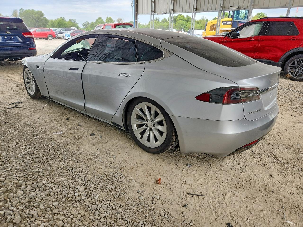 2017 TESLA MODEL S — Фото 2 из 12