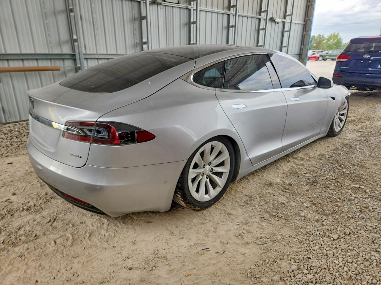 2017 TESLA MODEL S — Фото 3 из 12