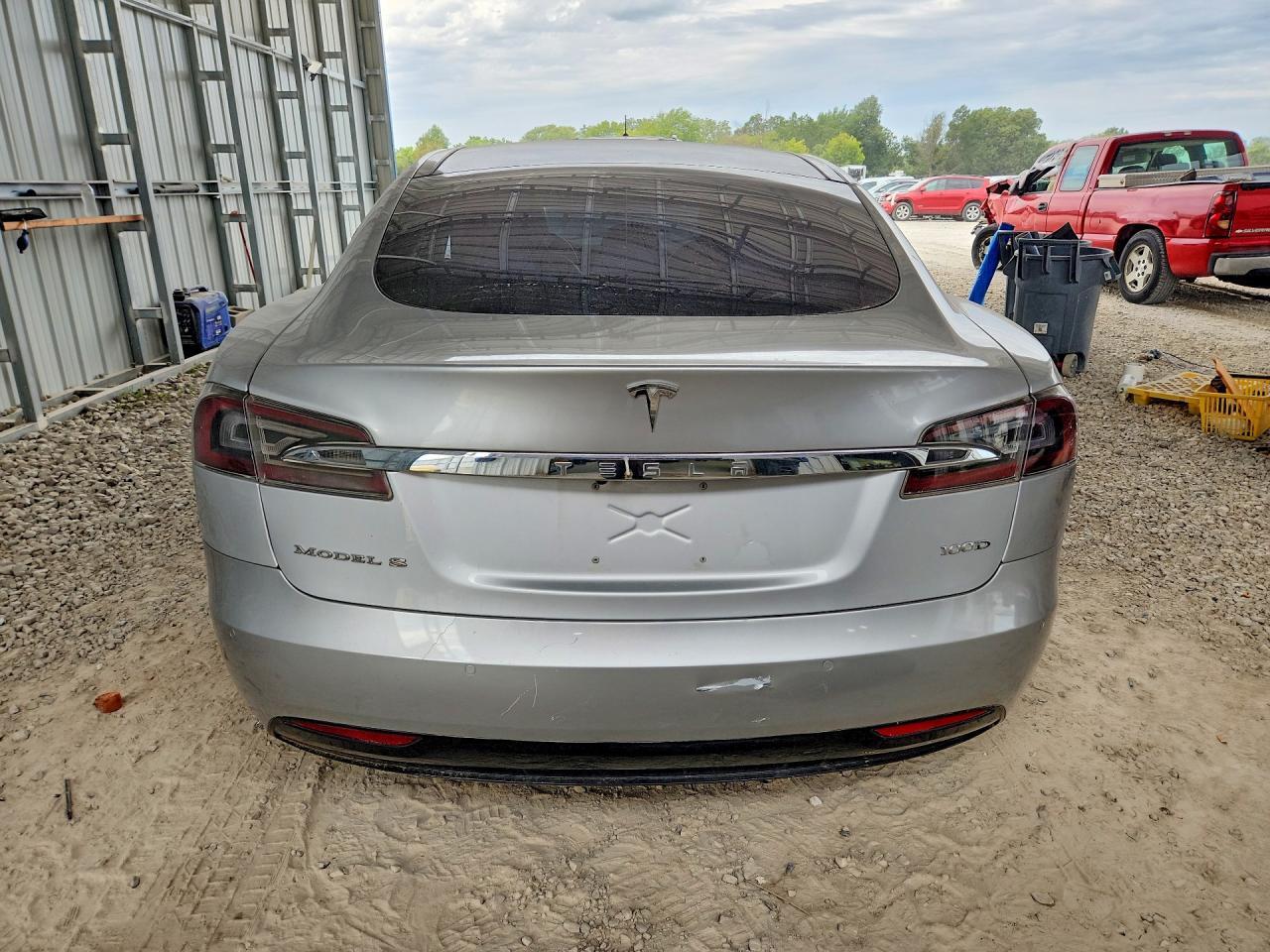 2017 TESLA MODEL S — Фото 6 из 12