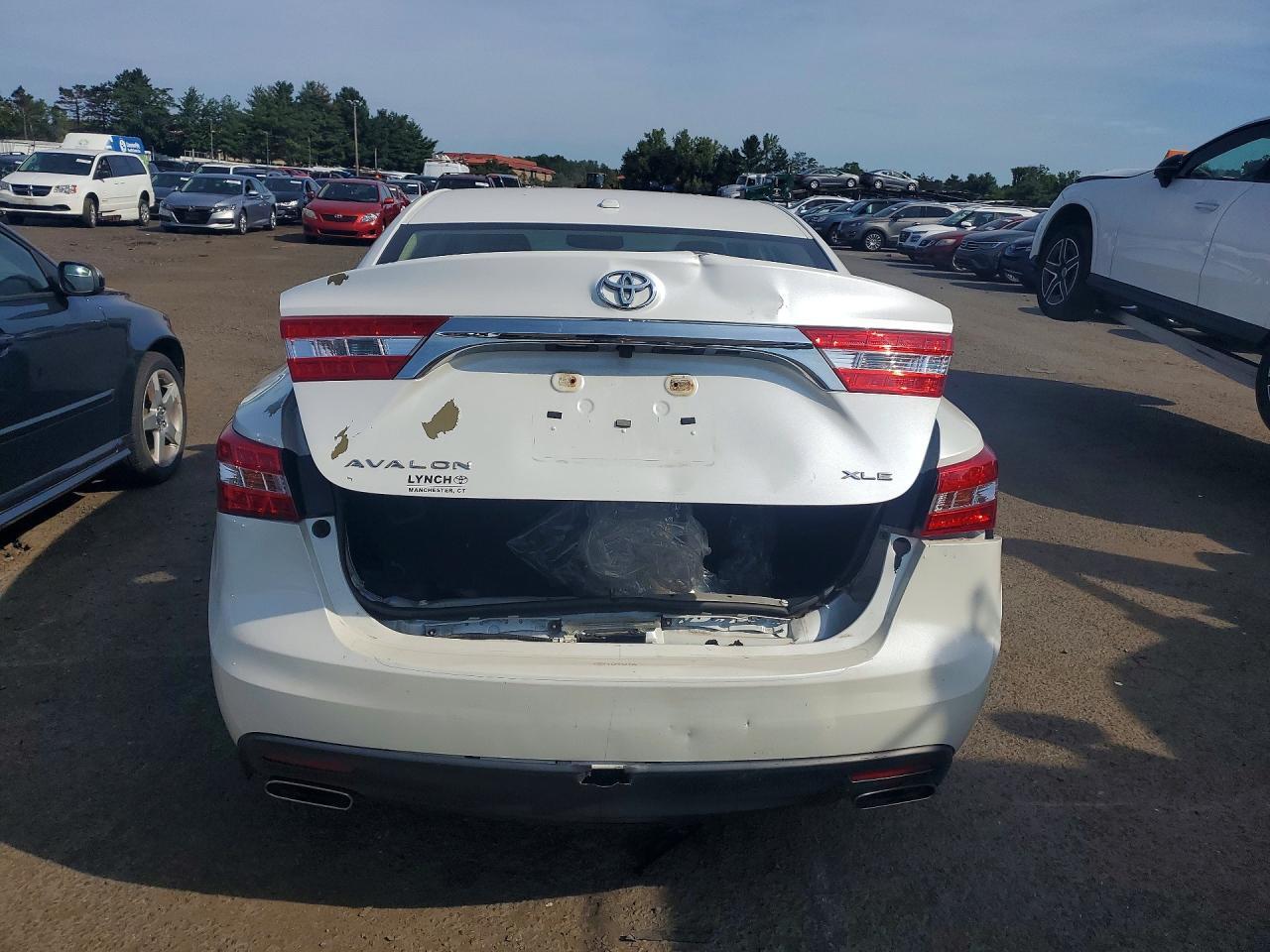 2015 TOYOTA AVALON XLE TOURING — Фото 6 из 12