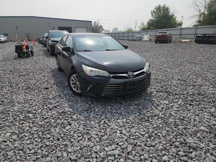 2015 TOYOTA CAMRY LE — Фото 13 из 14