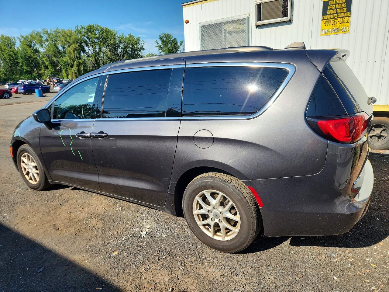 2021 CHRYSLER VOYAGER LXI — Фото 2 из 13
