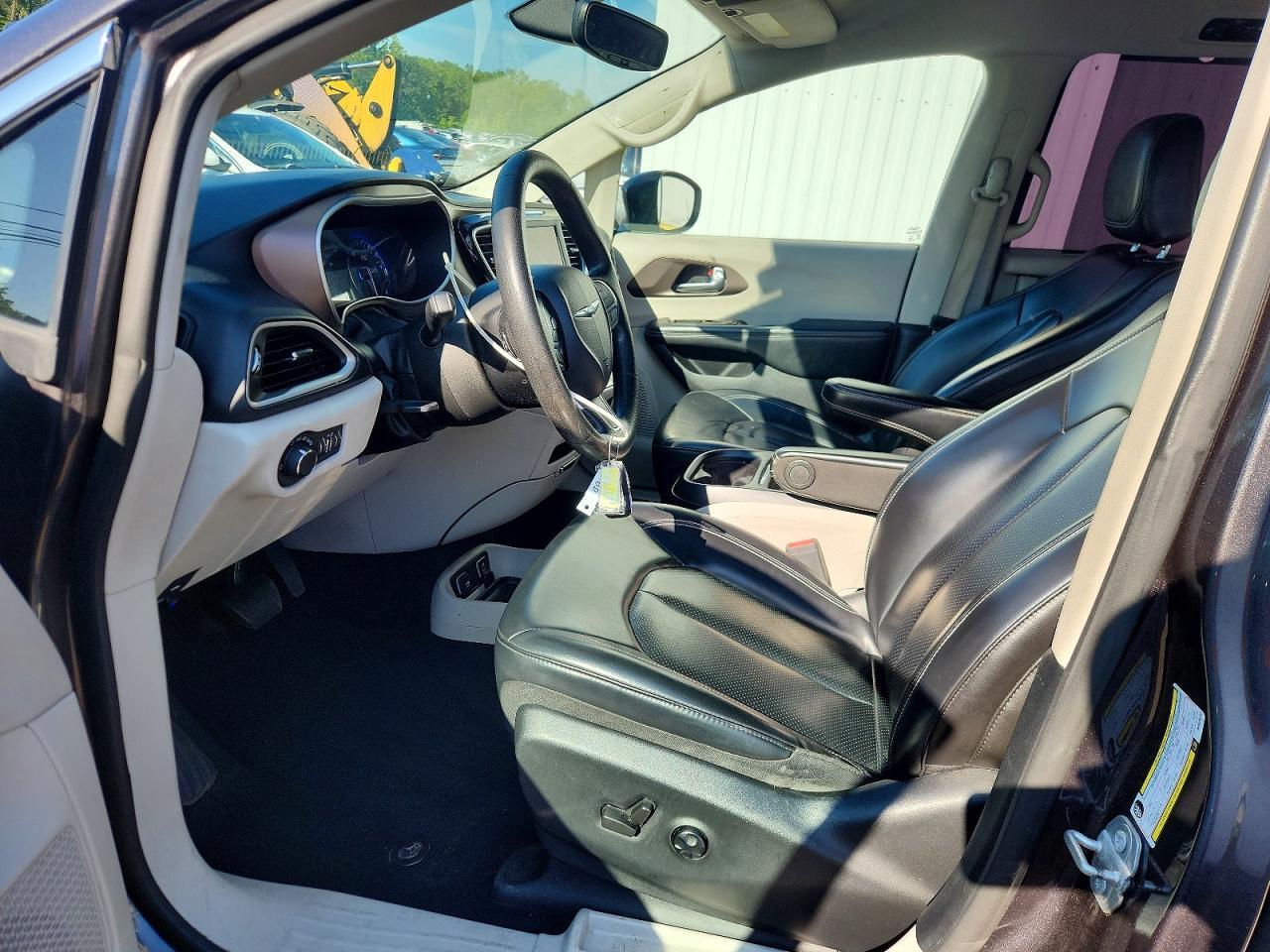 2021 CHRYSLER VOYAGER LXI — Фото 7 из 13