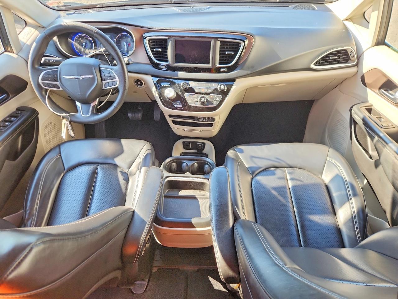 2021 CHRYSLER VOYAGER LXI — Фото 8 из 13