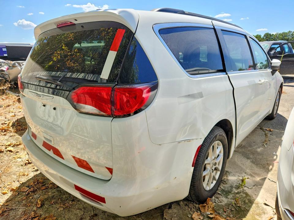 2021 CHRYSLER VOYAGER LXI — Фото 3 из 13