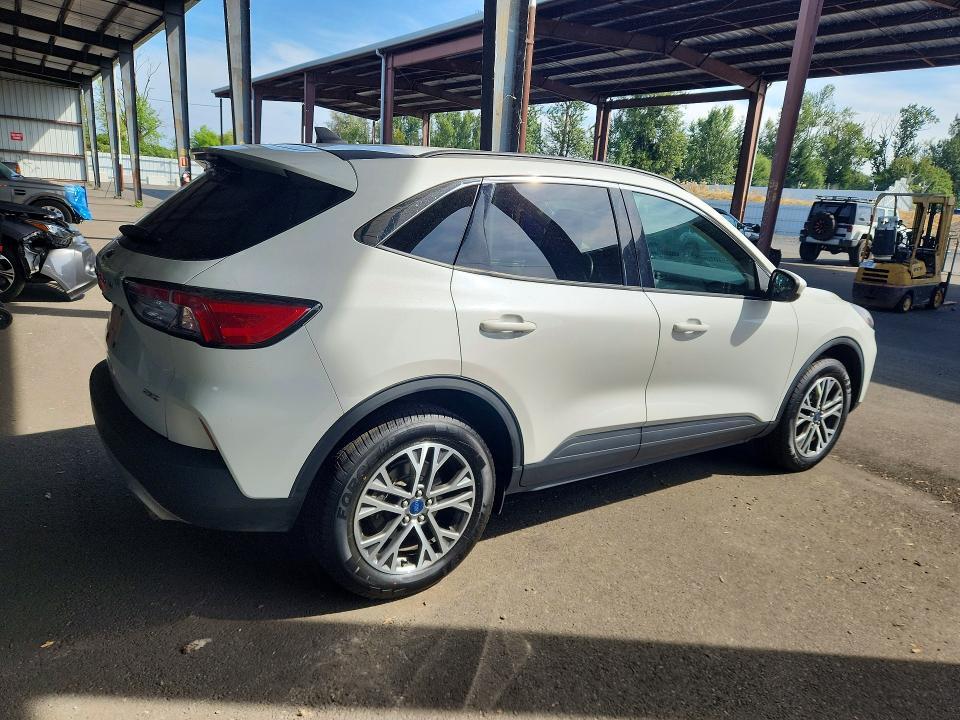 2021 FORD ESCAPE SEL — Фото 3 из 12