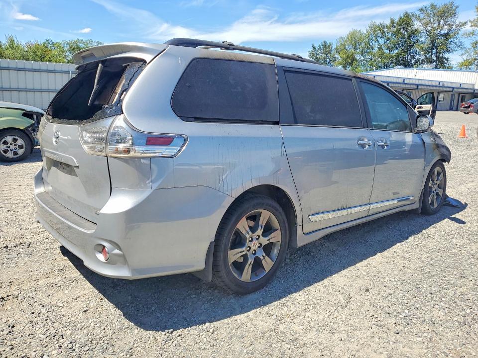 2015 TOYOTA SIENNA SPORT — Фото 3 из 14