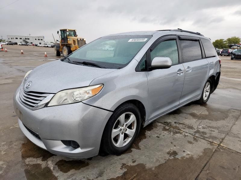 2015 TOYOTA SIENNA 5TDKK3DC3FS661794