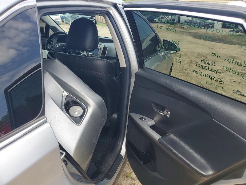 2015 TOYOTA VENZA LE — Фото 11 из 14