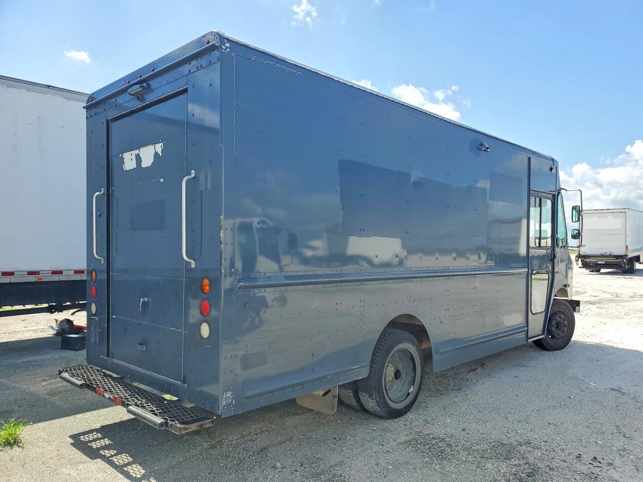2021 FREIGHTLINER CHASSIS M LINE WALK-IN VAN — Фото 3 из 13