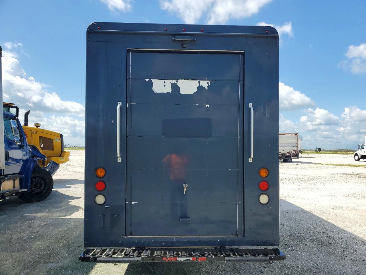 2021 FREIGHTLINER CHASSIS M LINE WALK-IN VAN — Фото 6 из 13