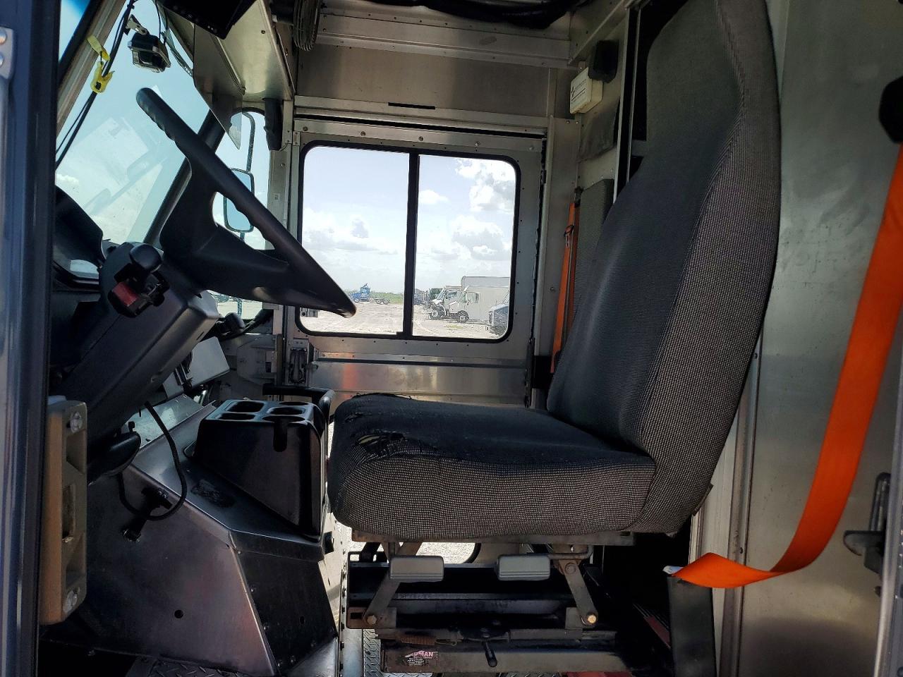 2021 FREIGHTLINER CHASSIS M LINE WALK-IN VAN — Фото 7 из 13