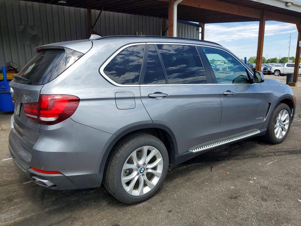 5UXKT0C59G0S77469 2016 BMW X5 photo no. 3