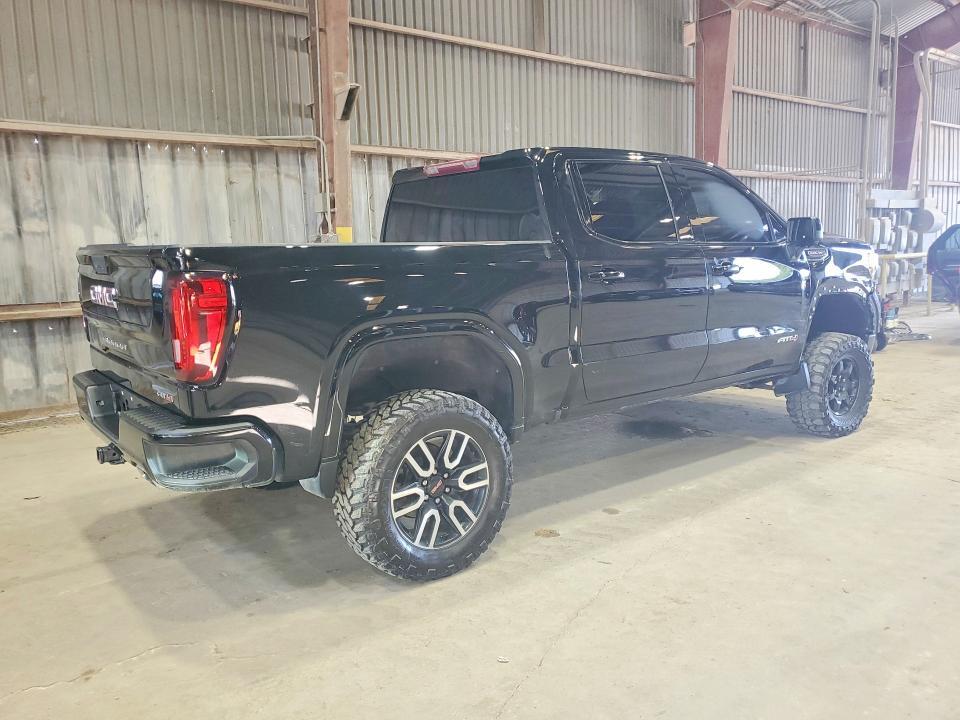 2021 GMC SIERRA K1500 AT4 — Фото 3 из 12