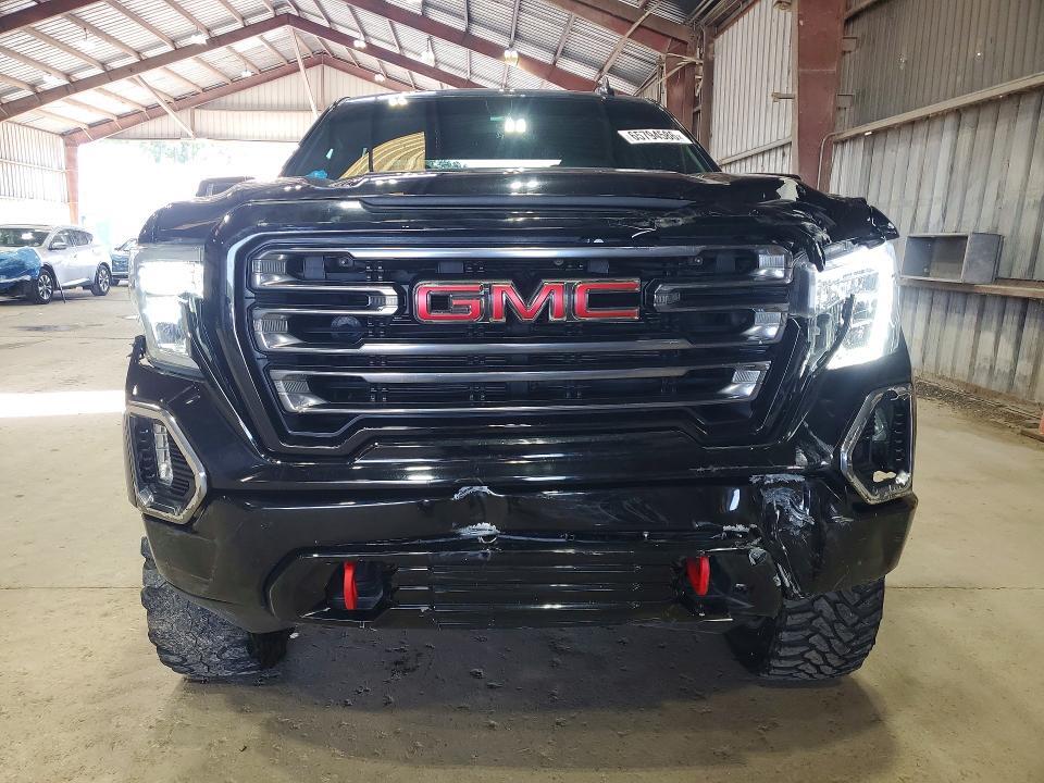2021 GMC SIERRA K1500 AT4 — Фото 5 из 12