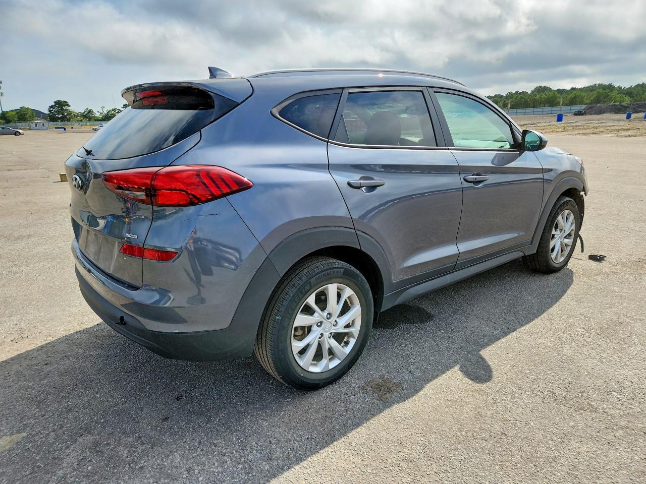 2021 HYUNDAI TUCSON VALUE — Фото 3 из 13