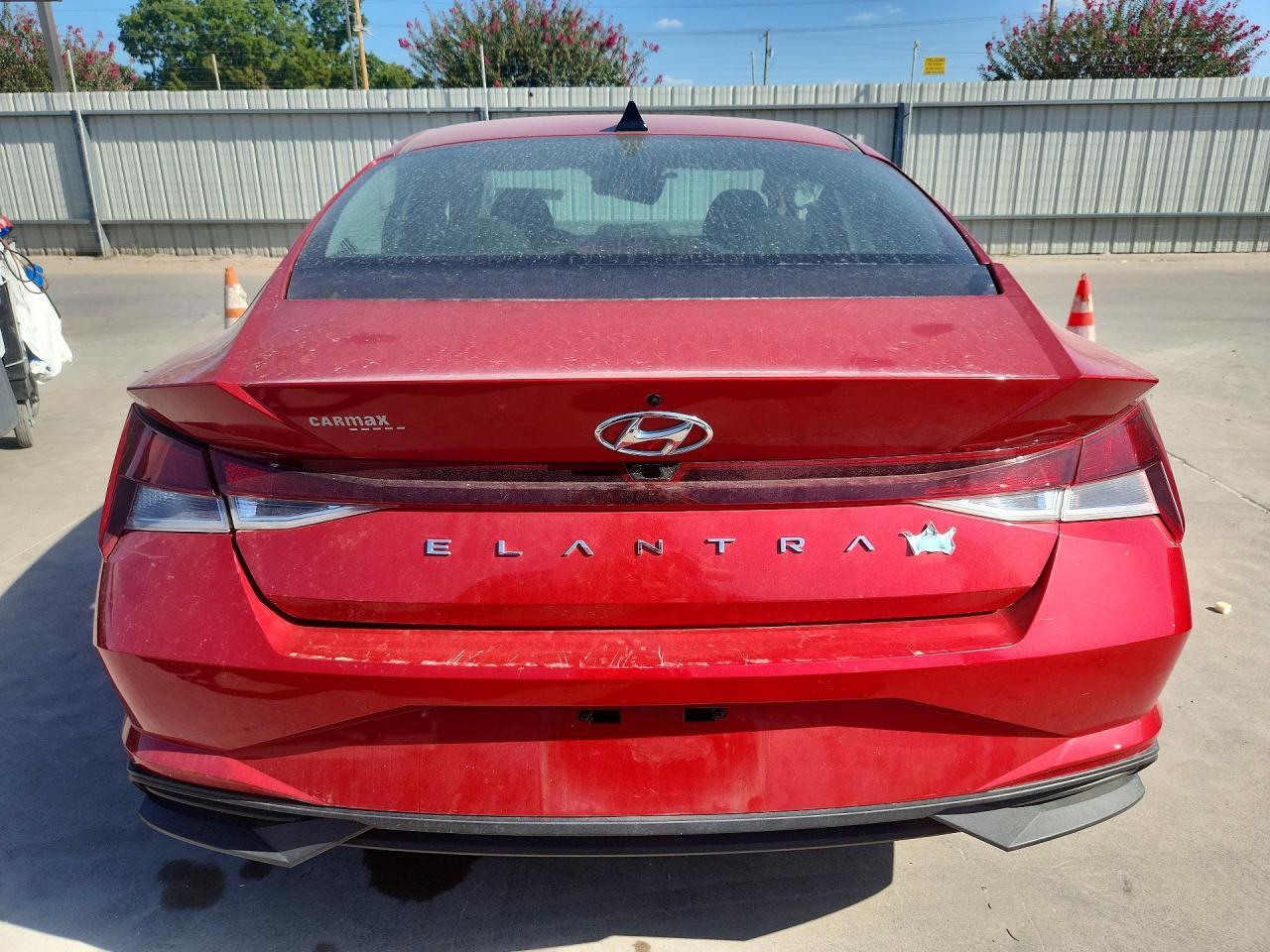 2021 HYUNDAI ELANTRA SEL — Фото 6 из 12