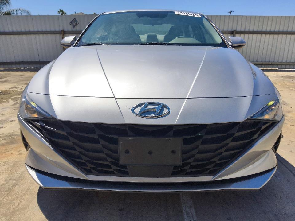 2021 HYUNDAI ELANTRA SEL — Фото 5 из 13