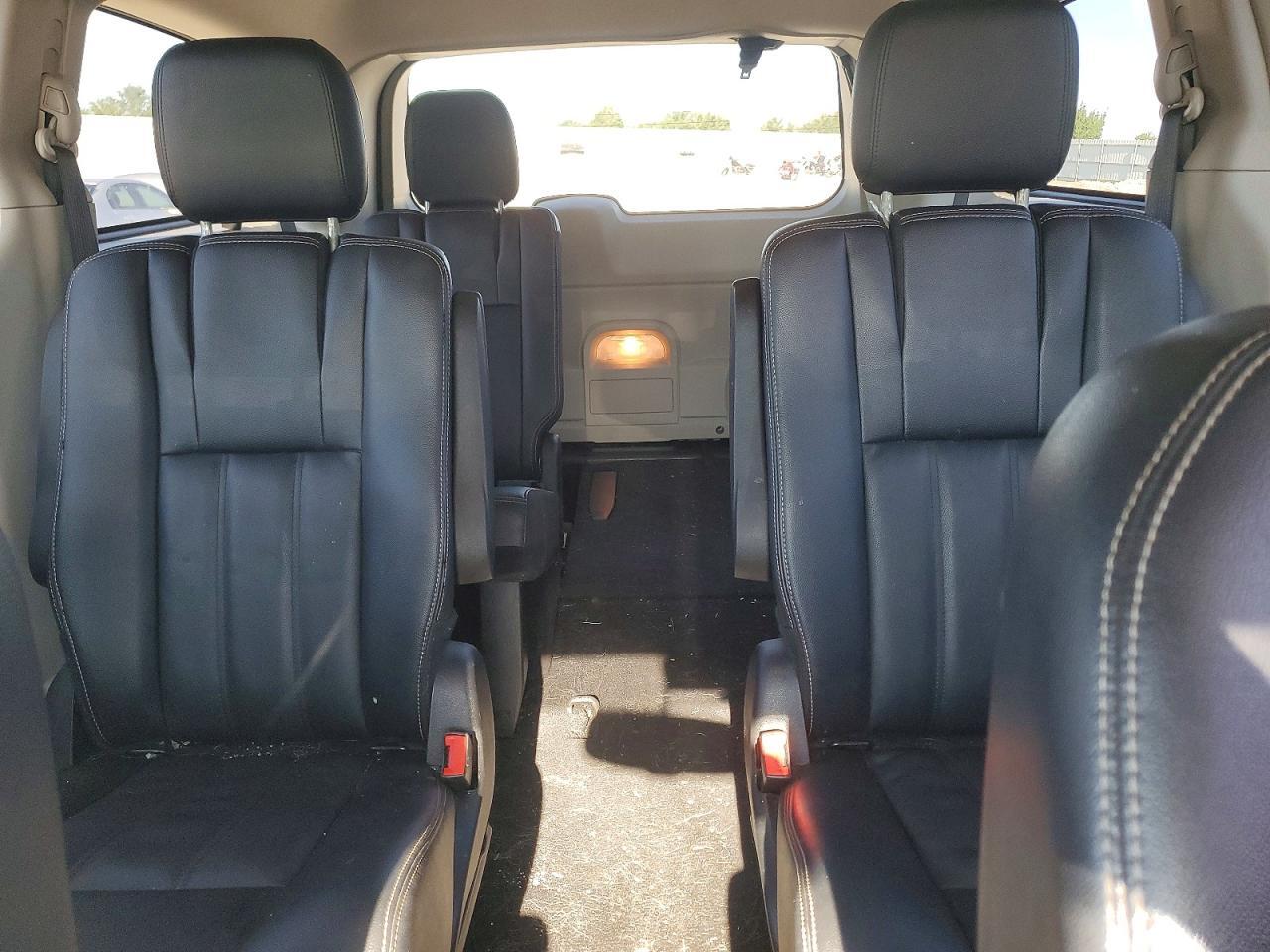 2C4RC1BG5GR229708 2016 CHRYSLER TOWN & COUNTRY photo no. 10