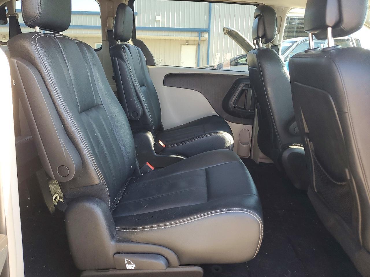 2C4RC1BG5GR229708 2016 CHRYSLER TOWN & COUNTRY photo no. 11