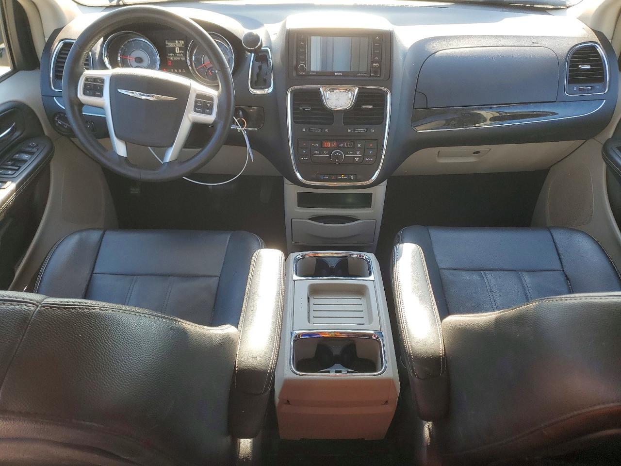 2C4RC1BG5GR229708 2016 CHRYSLER TOWN & COUNTRY photo no. 8