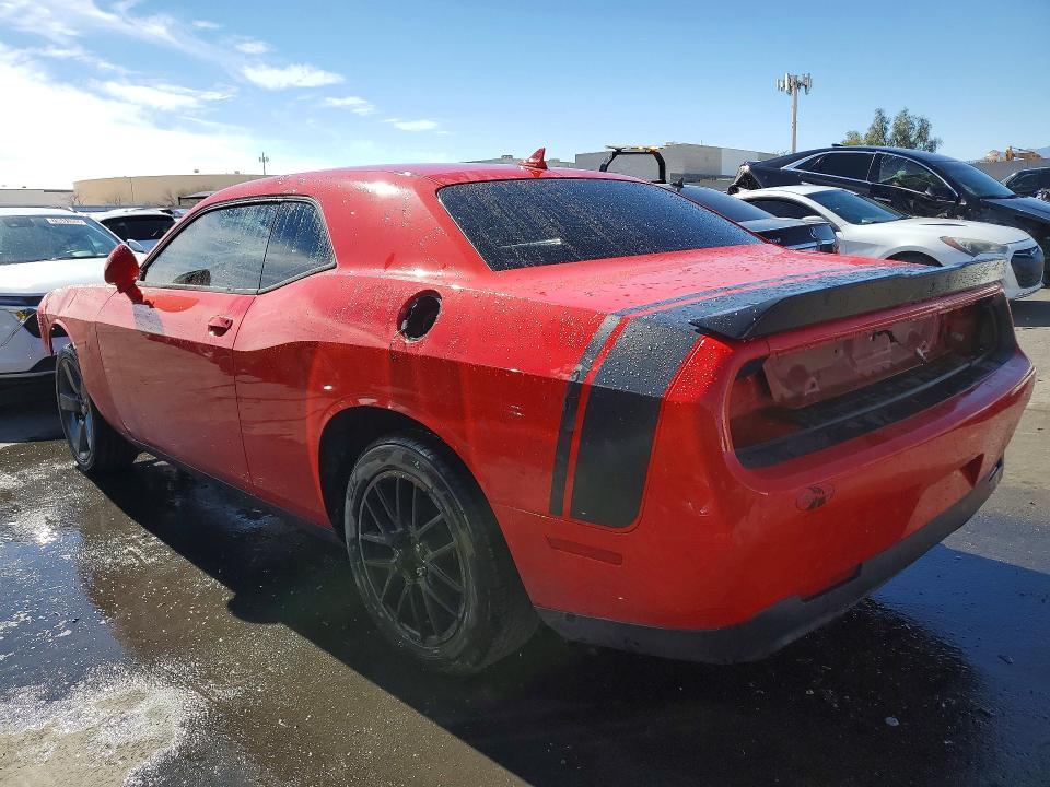 2016 DODGE CHALLENGER R/T SCAT PACK — Фото 2 из 11