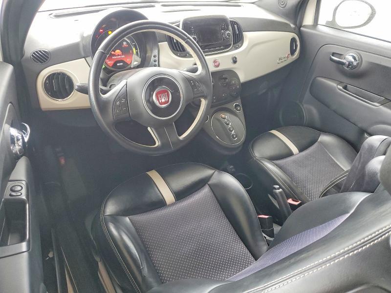 2016 FIAT 500 ELECTRIC — Фото 8 из 12