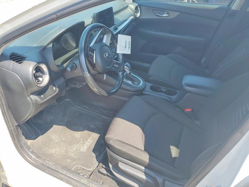 2021 KIA FORTE FE — Фото 7 из 12