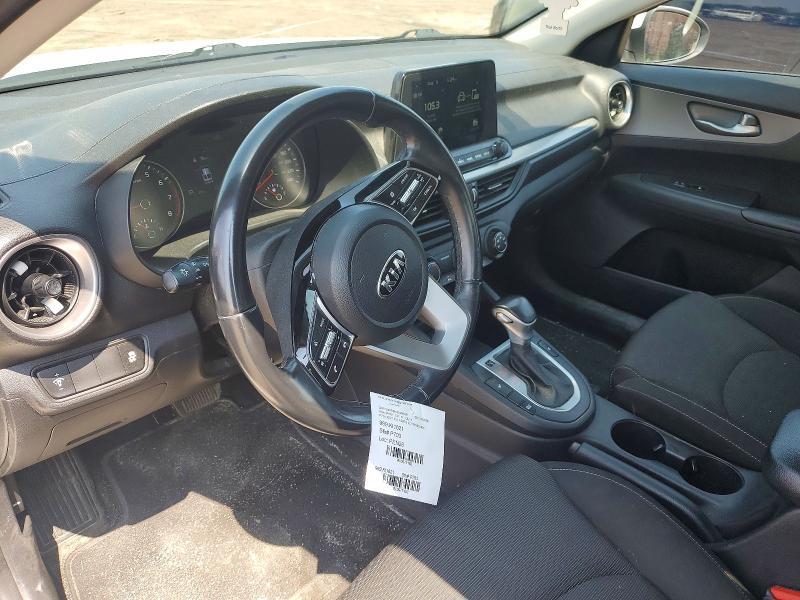 2021 KIA FORTE FE — Фото 8 из 12