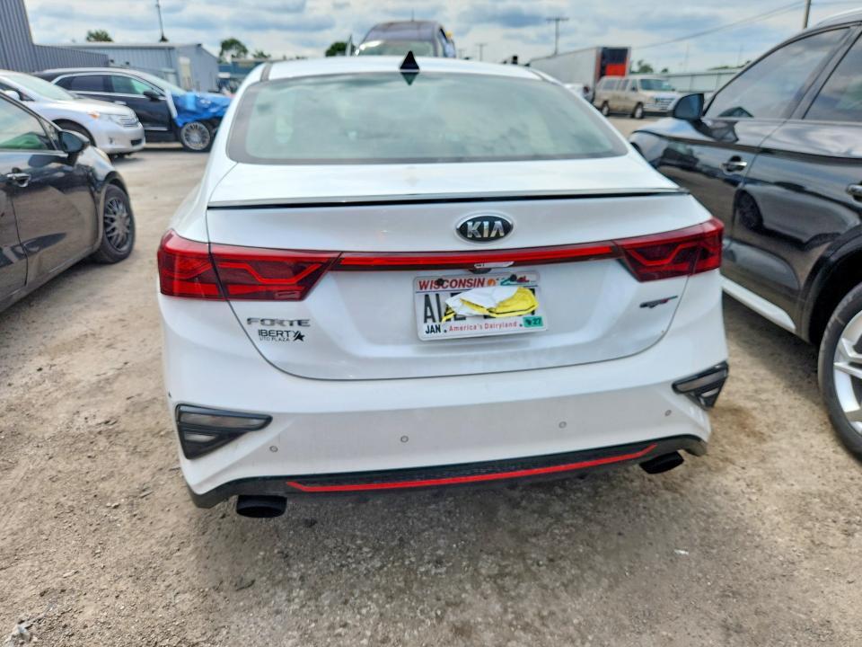 2021 KIA FORTE GT — Фото 6 из 12