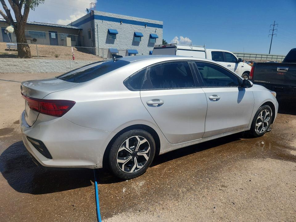 2021 KIA FORTE LXS — Фото 3 из 13