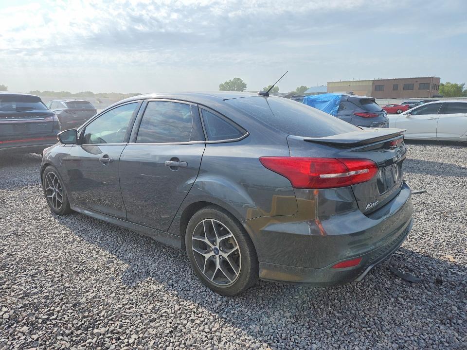 2016 FORD FOCUS SE — Фото 2 из 12