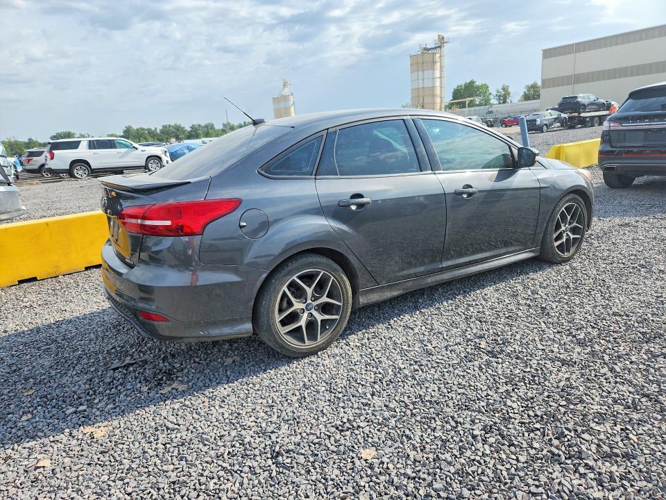 2016 FORD FOCUS SE — Фото 3 из 12