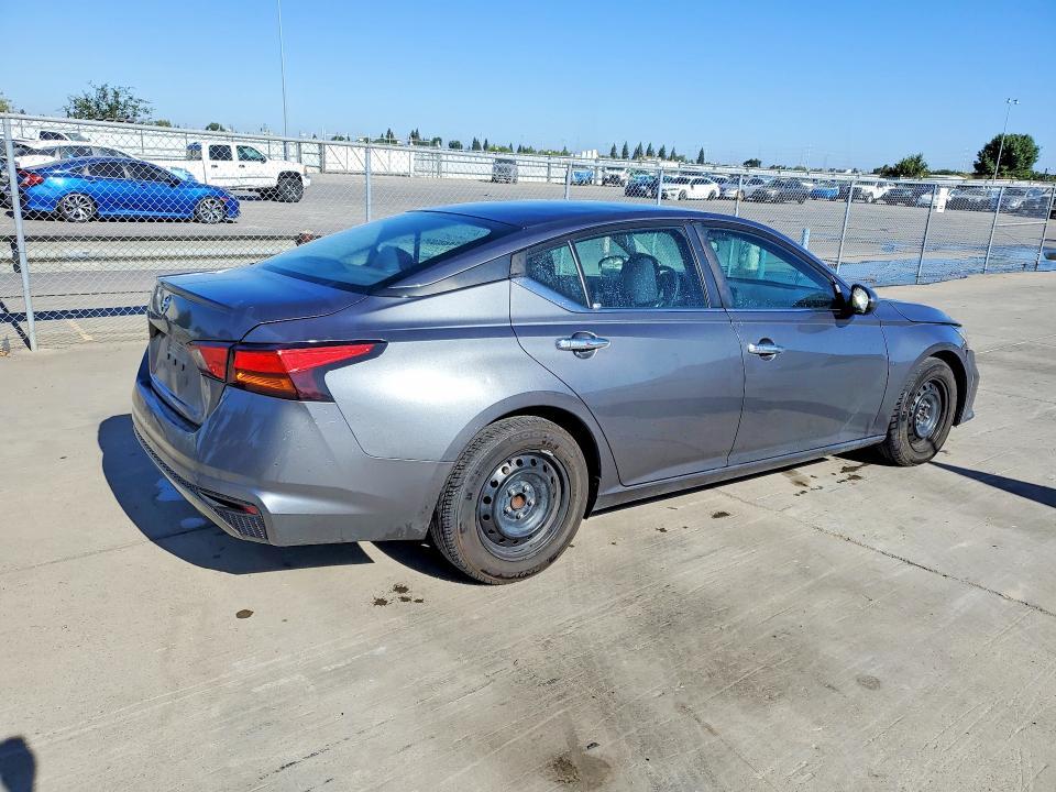 2021 NISSAN ALTIMA S — Фото 3 из 12