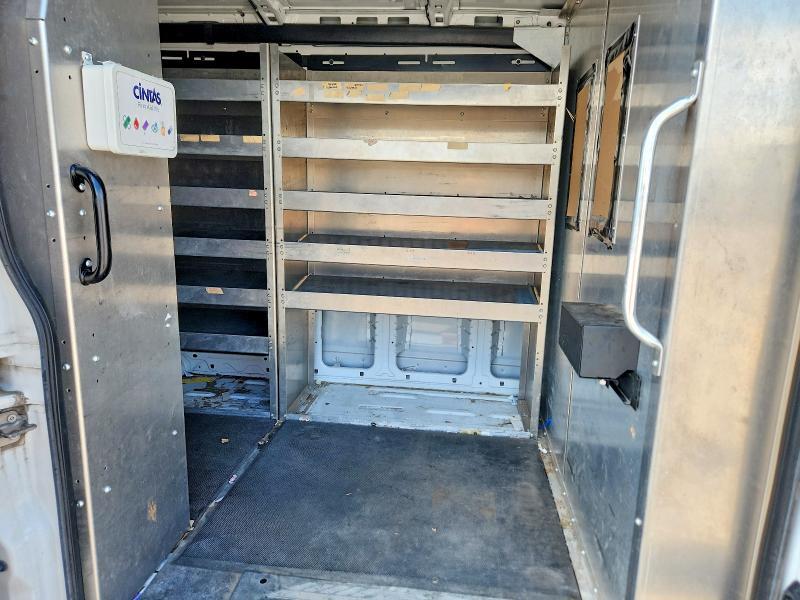 2016 FORD TRANSIT T-150 — Фото 11 из 13