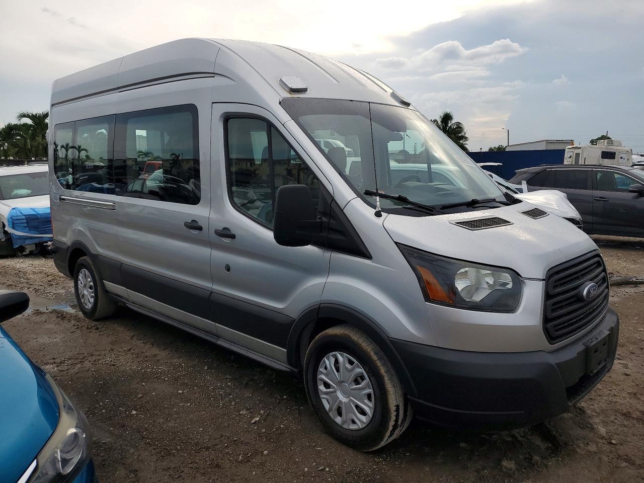 2016 FORD TRANSIT T-350 — Фото 4 из 13