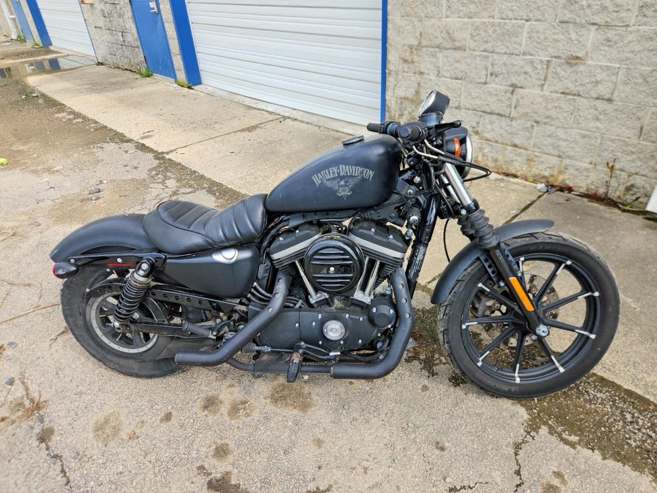 2016 HARLEY-DAVIDSON XL883 1HD4LE219GC424764